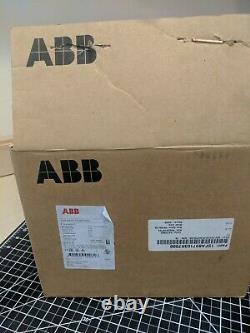 PSE30-600-70 ABB PSE Series Softstarter, 10 HP / 7.5 kW @ 240V, 20 HP / 15